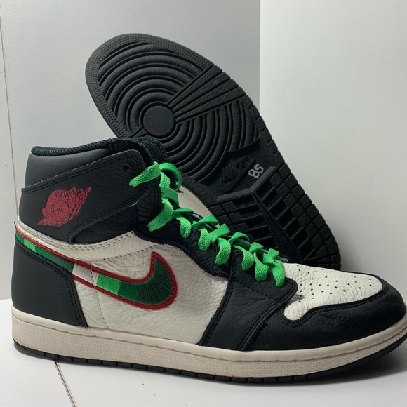 Nike Other - Nike Air Jordan 1 Retro High OG Sports Illustrated